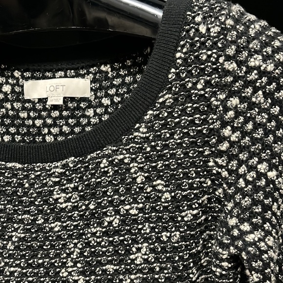 Loft- black and white crewneck sweater - Picture 3 of 5